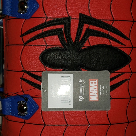 Loungefly Marvel SpiderMan purse crossbody purse - Picture 4 of 9